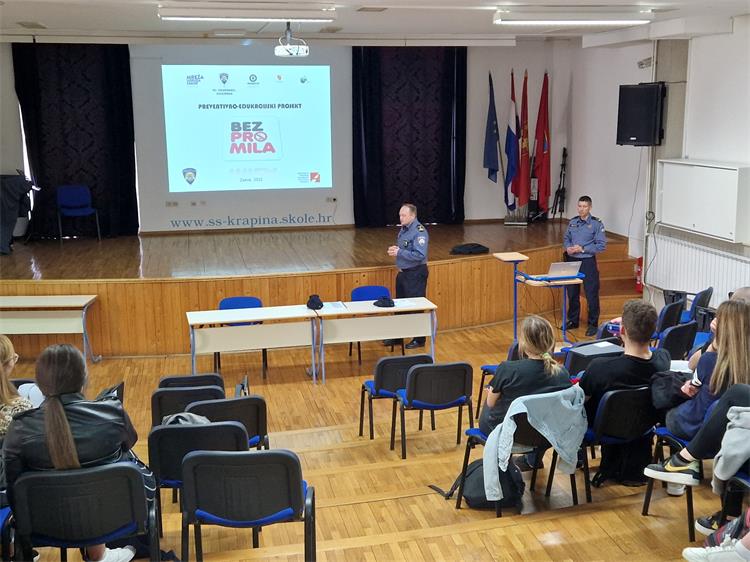 Slika /Novi direktorij/Predavanje bez promila 1.jpg